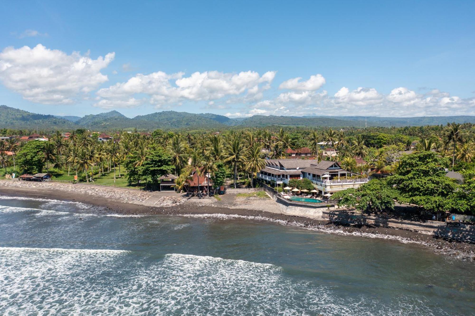 Hotel Bombora Medewi Pulukan Exterior foto